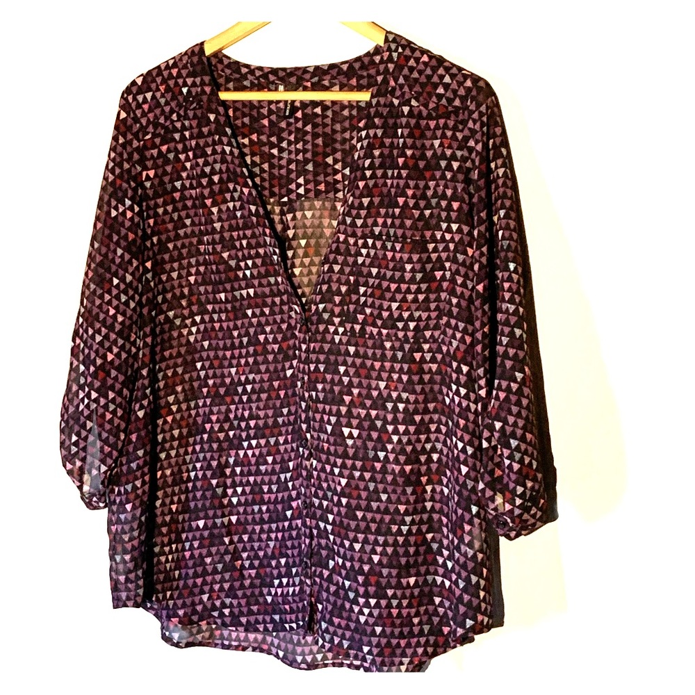 ✨Maurice's ✨button down purple blouse